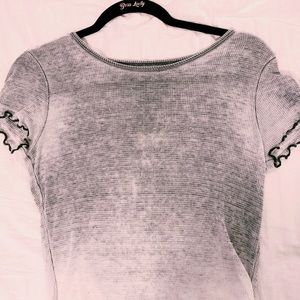 • american eagle grey/white thin gradient tee